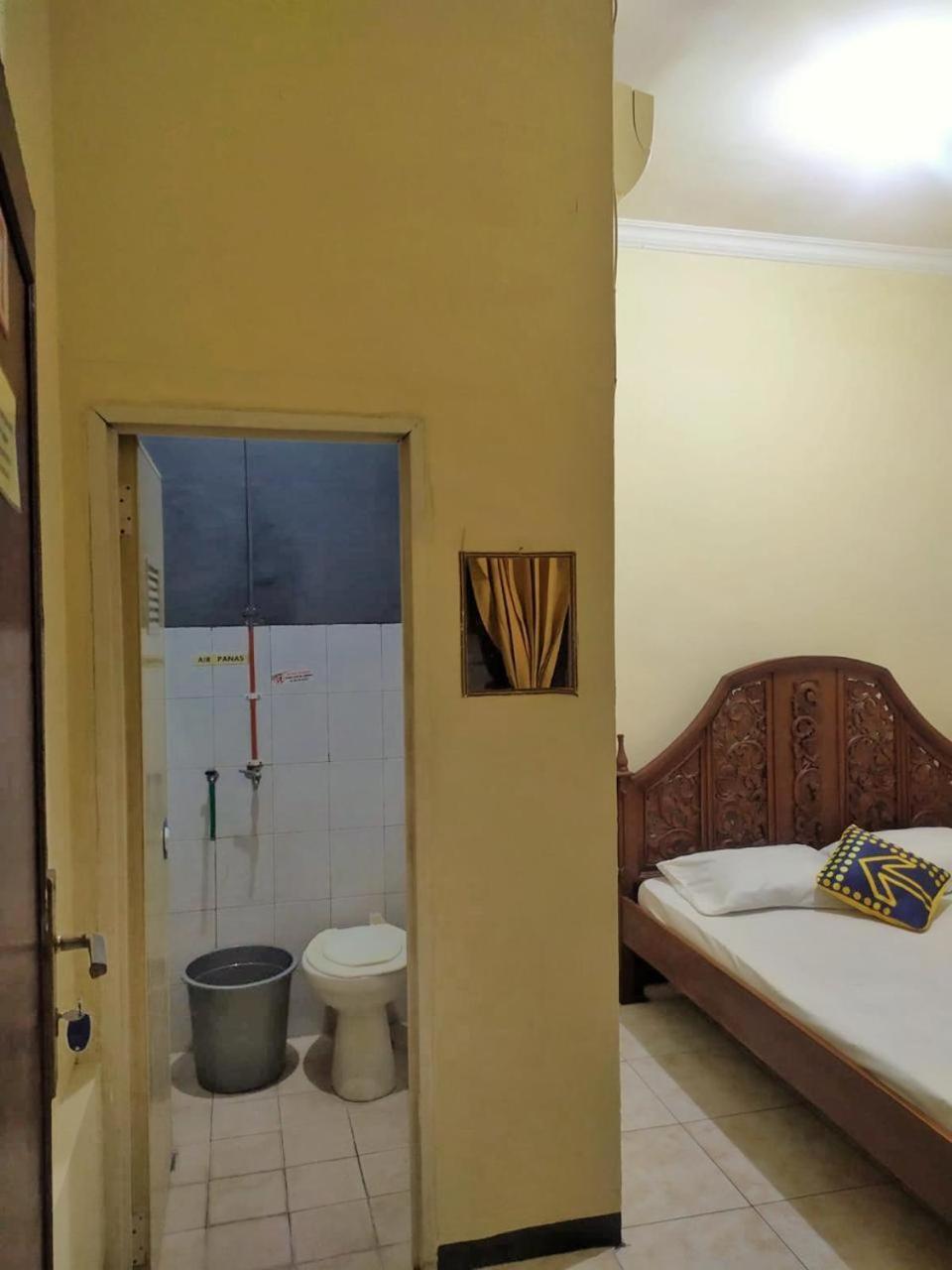 Sawojajar Inn Ngadipuro Esterno foto