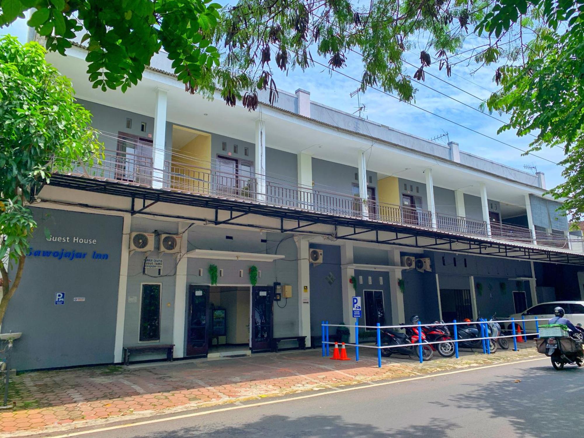 Sawojajar Inn Ngadipuro Esterno foto